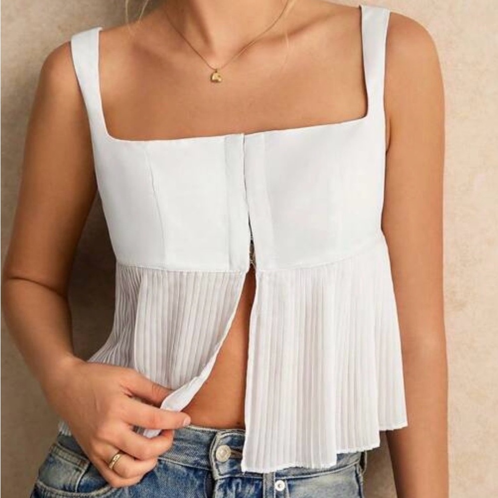 SHEIN White Pleated Crop Top